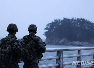 [속보] 해병대 "인천 대청도서 총기사고"…20대 병장, 머리에 총상 입고 사망