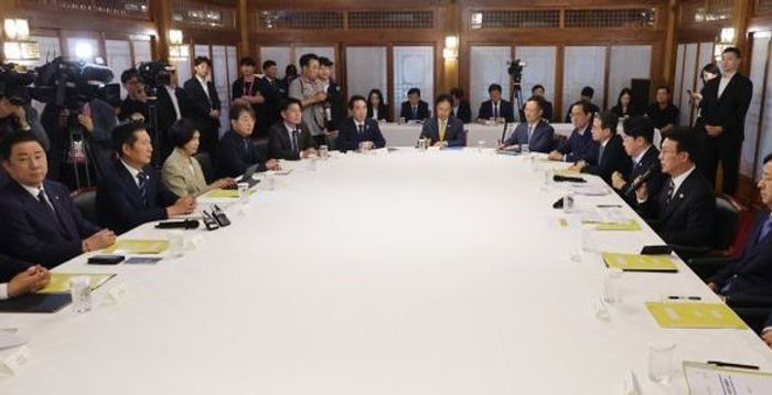 오늘 당정대 고위급 만찬 회동…정청래·김병기 갈등 봉합 시도