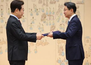 이억원, 취임식서 생산적 금융으로의 ‘대전환’ 강조