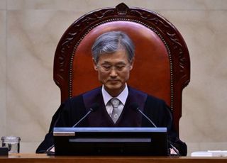대통령실 "원칙적 공감" 불씨 됐나…조희대 사퇴 압박 속 삼권분립 흔들