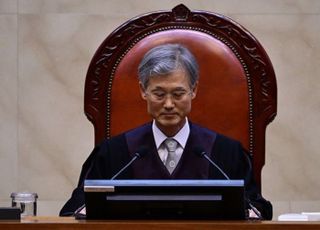 대통령실 "원칙적 공감" 불씨 됐나…조희대 사퇴 압박 속 삼권분립 흔들