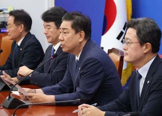 내란특검, 오는 17일 오후 김병기 민주당 원내대표 참고인 조사…국회 방문 예정