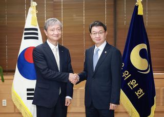 이억원 금융위원장·이찬진 금감원장 첫 회동…"원팀·원보이스" 뜻 모아