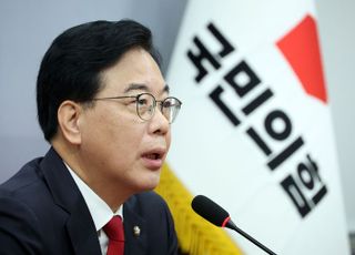 송언석 "강유정 속기록 조작 시도…李대통령 직접 해명해야"