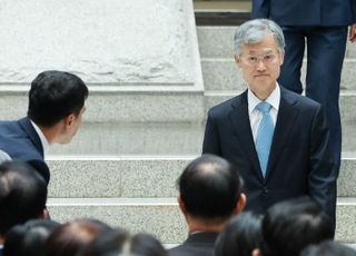 대법원장, '李대통령 선거법 사건 개입 의혹'에 "외부와 논의한 바 전혀 없어"