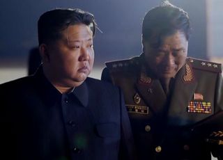 "北, 러에 최대 13조 지원…러, 대가로 1조 돌려줘"