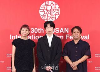 "젊은 세대 빈곤 문제 전하고파"…일본 사회 속 그늘 비춘 '어리석은 자는 누구인가' [30th BIFF]