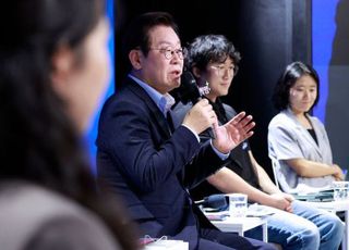 李대통령 "청년세대는 '피해 계층'…기성세대 잘못"