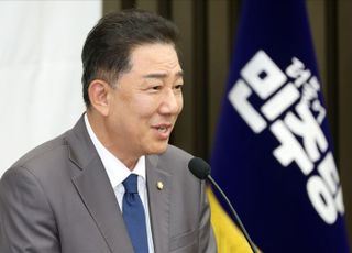 [속보] 김병기 "개혁 입법 흔들림 없이 추진…검찰·가짜정보 개혁도 일정대로"