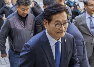李대통령 '돈봉투 재판' 송영길에 축전…박지원 "두 분 우정 존경, 무죄 확신"