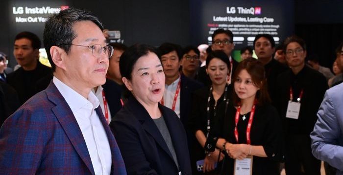 위기설 아닌 현실… LG전자, 희퇴·中 협력 '생존 모드'