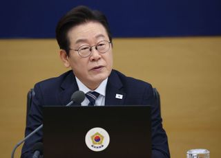 李대통령, 경주 APEC 앞두고 "전국민 대청소 운동" 제안