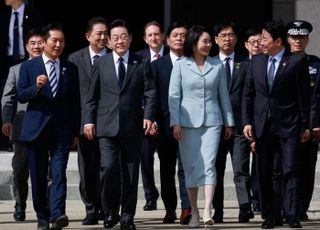 李대통령, 유엔총회 참석차 출국…'3박5일' 방미일정 시작