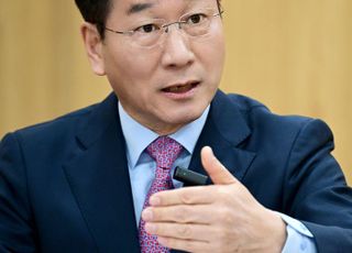 &lt;인터뷰&gt; 유정복 인천시장, 혁명적 교통 프로젝트  추진…“시민 행복지수 확 끌어올리겠다”