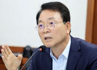 "선처했는데…" 성일종 의원 뺨 때린 70대女, 검찰 송치 왜