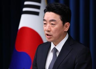 강훈식, 미국 전문직 비자 비용 인상에… "글로벌 이공계 인력 국내 유치 기회"
