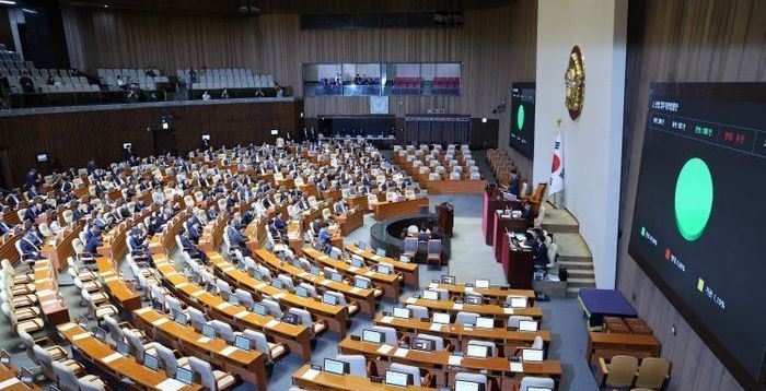 '검찰청 폐지' 정부조직법·방통위법 처리 앞두고 여야 전운 최고조