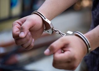 미성년 성폭행 촬영한 경찰관 "아기에게 인사도 못해, 선처를…"