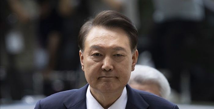 尹, '내란 특검 추가 기소' 첫 재판 나온다…보석심문도 진행