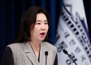 OECD, 내년 한국 성장률 2.2% 전망…대통령실 "李정부 경기 부양책 효과"