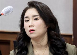 윤석열 전 대통령 형사 재판 출석한 김계리 변호사