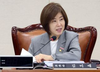 [단독] 건보, 2년새 외국인 22만명 증가…내국인은 27만명 감소