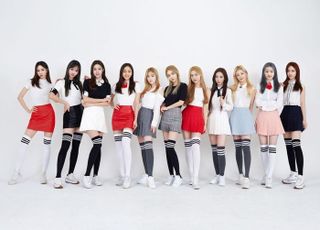 'AI 아이돌' 이터니티, 신곡 '밤에 선글라스를 써' 공개