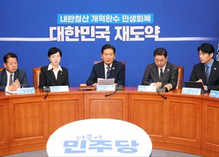 정청래, 조희대 국회 불출석에 "사법부가 하늘 위에 존재하냐"