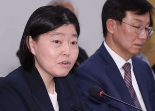 정성호, '검찰 5적' 언급 임은정에 '언행 유의' 공개 경고