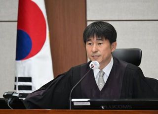 대법 감사위 "지귀연 저녁 자리, 룸살롱이라 보기 힘든 곳"