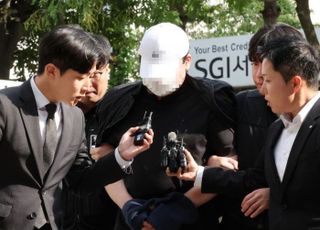 여친 살해 후 1년간 김치냉장고에 시신 숨긴 40대…"죄송하다"