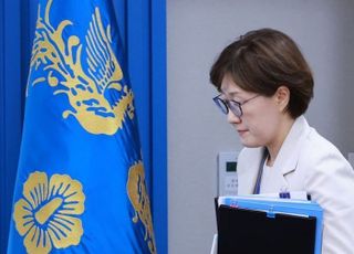 국민의힘 "李대통령, 김현지에게 왜 2000만원 성공보수 넘겼느냐" 등 [10/1(수) 데일리안 퇴근길 뉴스]