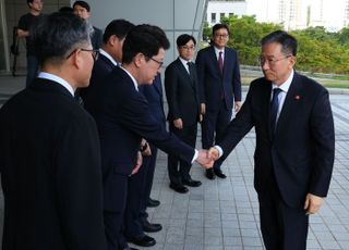 특검 파견 검사 복귀 요청에 입연 정성호 장관…"검찰 내부 동요는 오해"