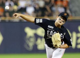 ‘김서현 충격 블론세이브’ 한화, 9회 통한의 역전패…정규시즌 1위 무산