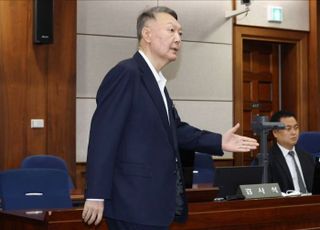10월도 尹없는 내란재판…특검 "선택적 출석 거부"