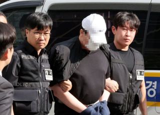 여친 살해 후 1년간 김치냉장고에 시신 숨긴 40대, 검찰 송치