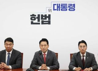 "내쫓더니 추석 앞두고 체포까지…" 이진숙 잡아가두자 국민의힘 '경악'