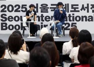 급변하는 출판 시장…작가들에게도 부는 변화의 바람 [‘글’ 쓰는 사람들①]