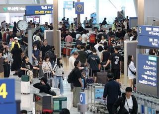 인천 제외 전국 14개 공항 노동자 파업 중단…"15일 재파업" 경고