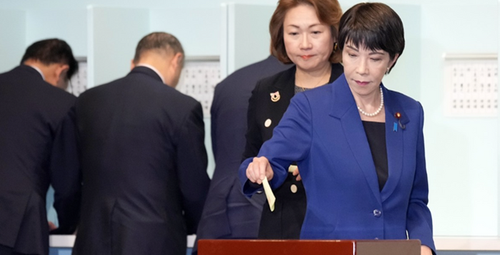 다카이치 사나에, 자민당 총재 당선…일본 최초 여성 총리 탄생 눈앞
