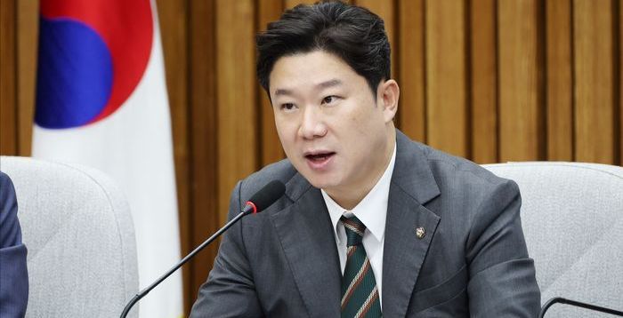 진종오 "김경, 혐의 전면 부인 후 날 고발? 손바닥으로 하늘 가릴 수 없다"