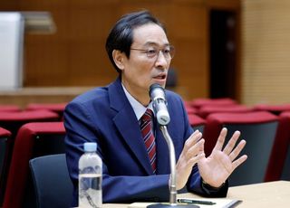 우상호 "대통령-與 온도차 날때 난감…개혁방식 개선 필요"