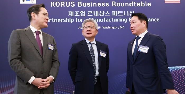 'APEC CEO 서밋' 3주 앞으로…이재용·최태원, 젠슨 황과 재회할까