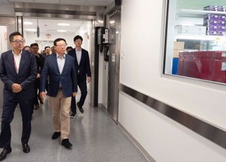신동빈 롯데 회장, 롯데바이오 미국 시러큐스 바이오 캠퍼스 방문
