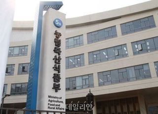 ‘직장인 한끼·농어촌 기본소득’ 효과·재원 두고 쟁점 전망 [미리보는 국감]