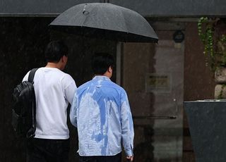 "출근길 우산 챙기세요" 서해5도 80㎜ 이상 비…명절증후군 극복하려면? [오늘 날씨]