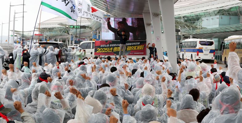 인천공항 자회사 노조, 11일 만에 복귀…간부파업으로 전환