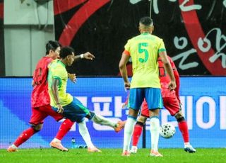 레알이 살린 브라질! 멀티골 호드리구 “월드컵 결승이라 생각하고 뛰었다”