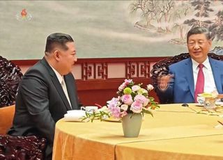 시진핑, 김정은에 "운명같이 하는 동지…北中 인민에 훌륭한 복리 마련"