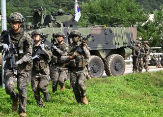 軍 중견간부 희망전역·휴직 '역대 최대'…신규 인력 충원 해마다 줄어